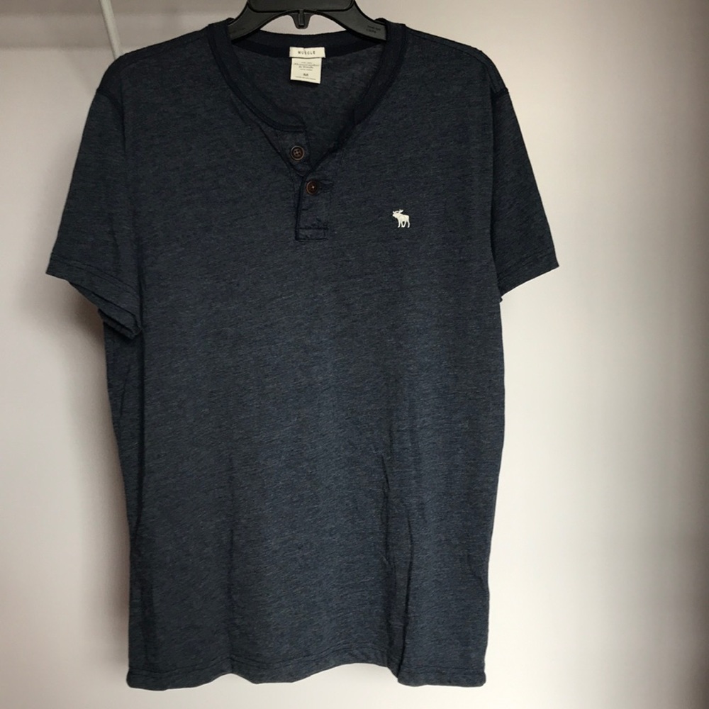 NWOT A&F Muscle Men’s Henley
